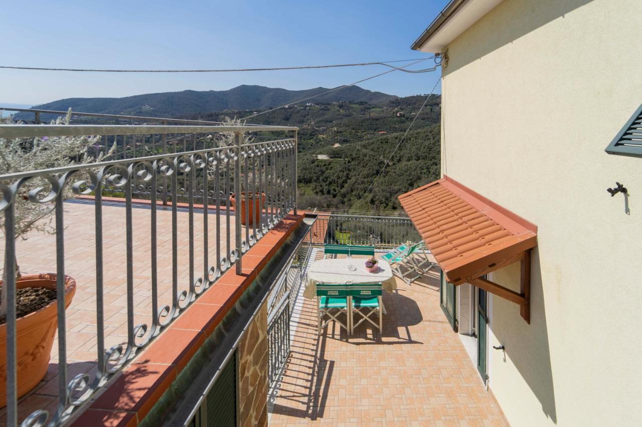 Casa Vacanza Il Portico Монелья Екстер'єр фото