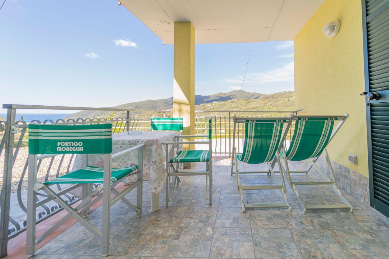 Casa Vacanza Il Portico Монелья Екстер'єр фото