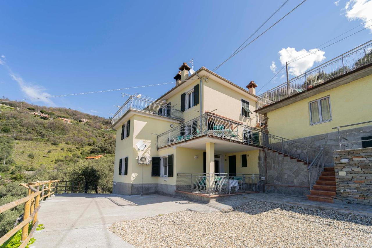 Casa Vacanza Il Portico Монелья Екстер'єр фото